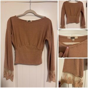 Women’s Gimmicks Tops